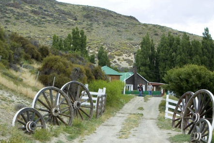 Camping Estancia Casa de Piedra - Perito Moreno